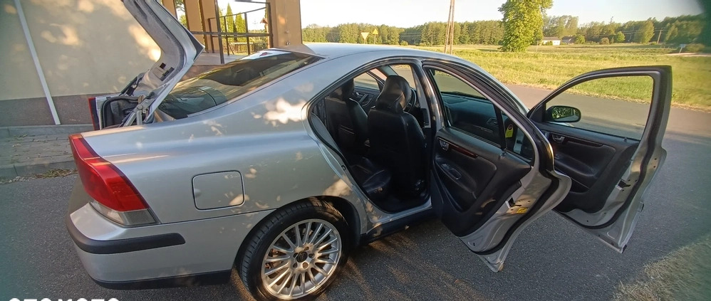 Volvo S60 cena 14900 przebieg: 153000, rok produkcji 2001 z Mordy małe 79